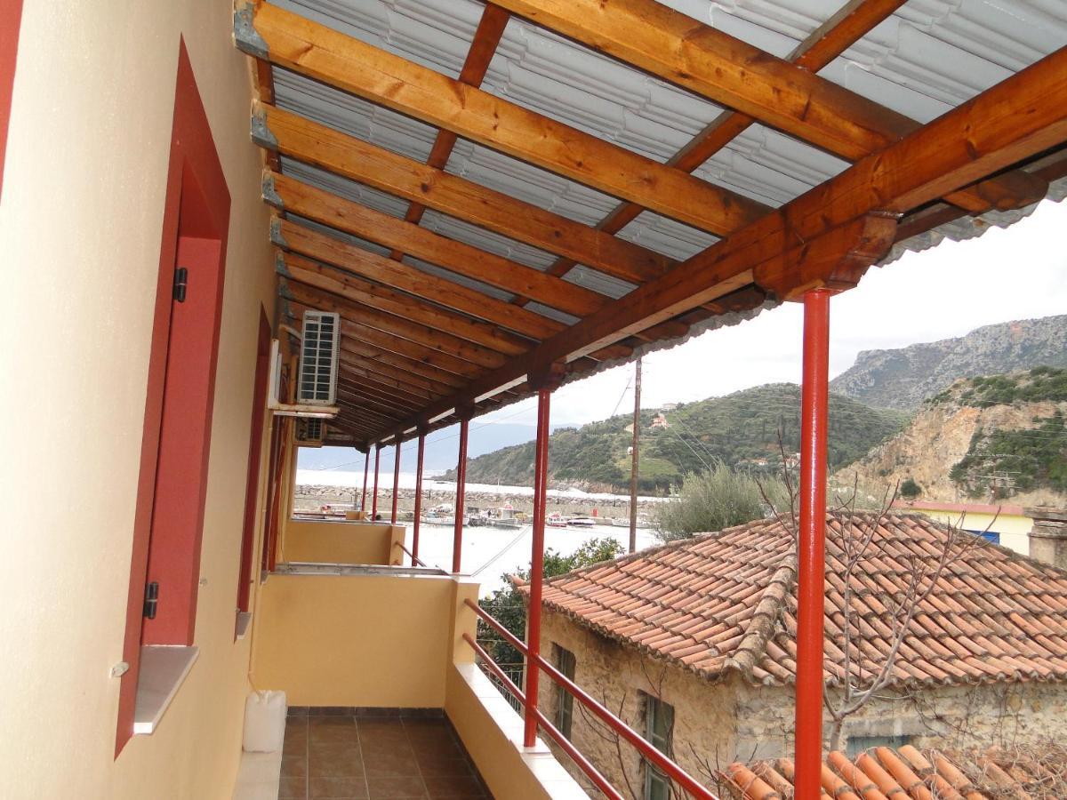 Porto Sabatiki Hotel Sampatiki Buitenkant foto